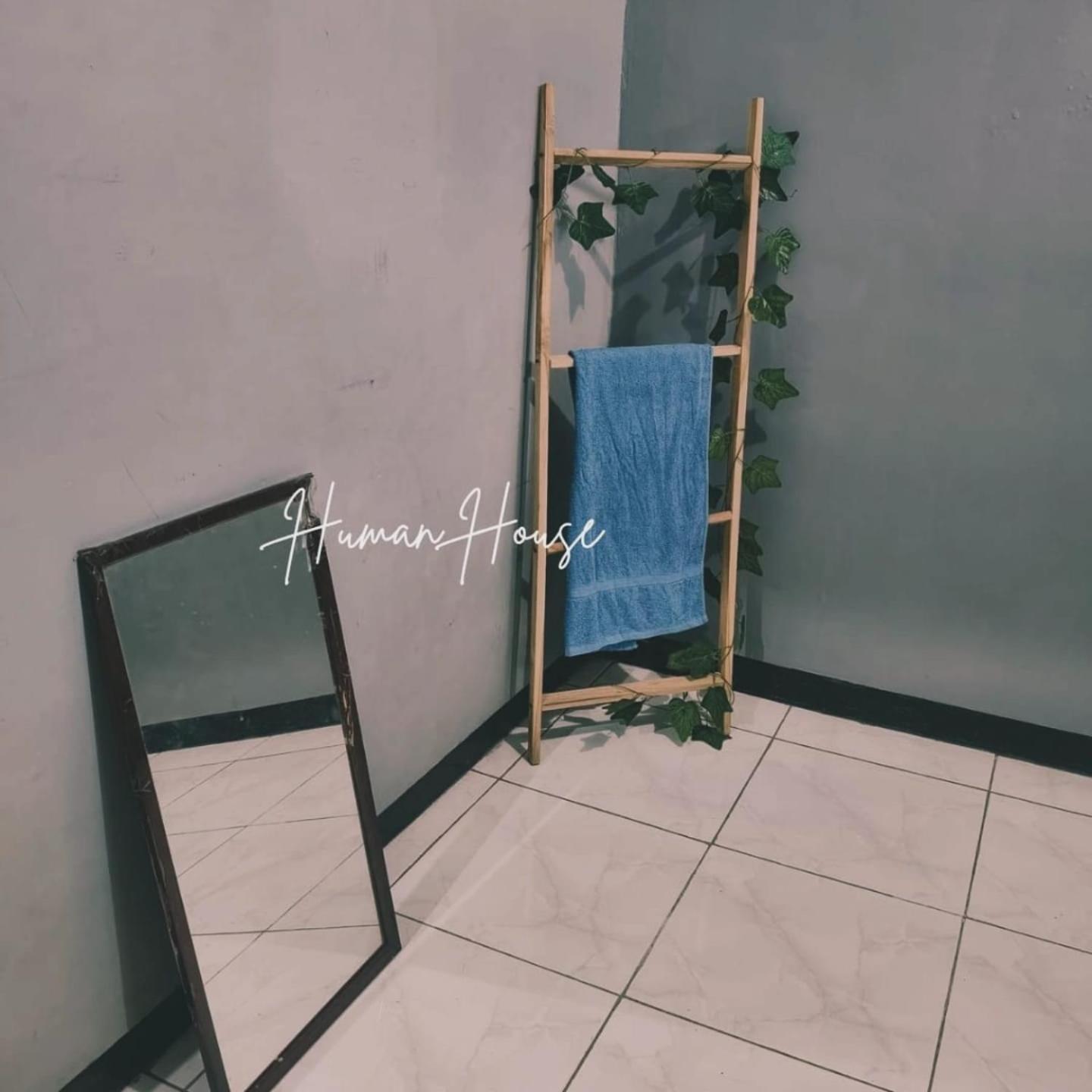 スラバヤ Human House Bed & Breakfast エクステリア 写真